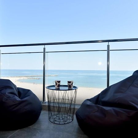 شقة Turquoise By The Sea كونستانتا المظهر الخارجي الصورة